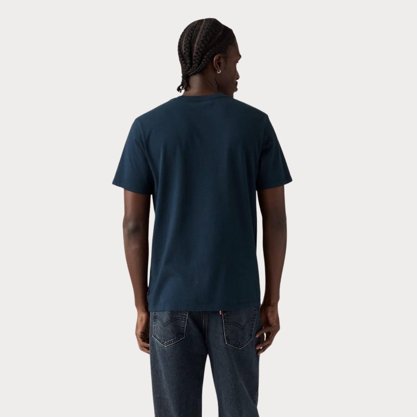 Футболка Graphic Crewneck Tee