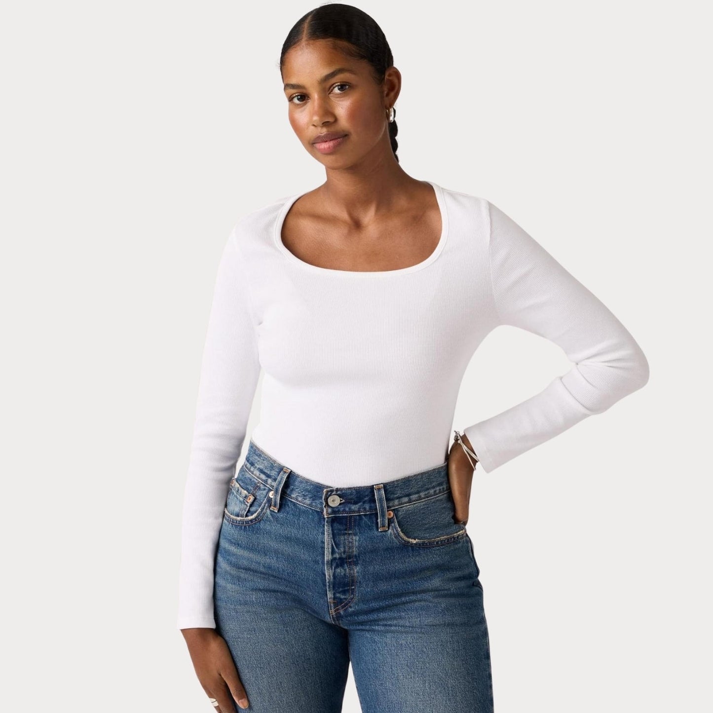 Лонгслив ESSENTIAL SQRD NECK LONG SLEEVE BRIGHT